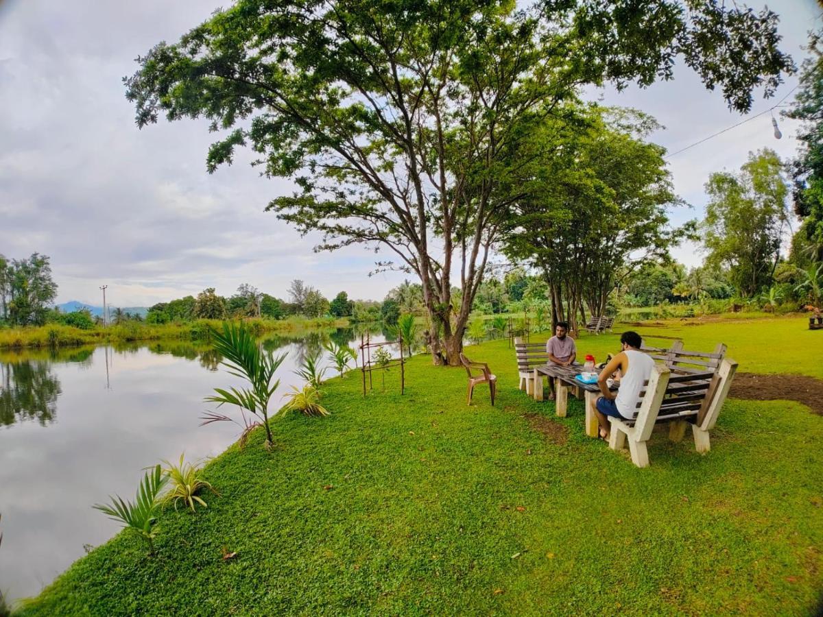 Canal Side Safari Resort Удавалаве Экстерьер фото